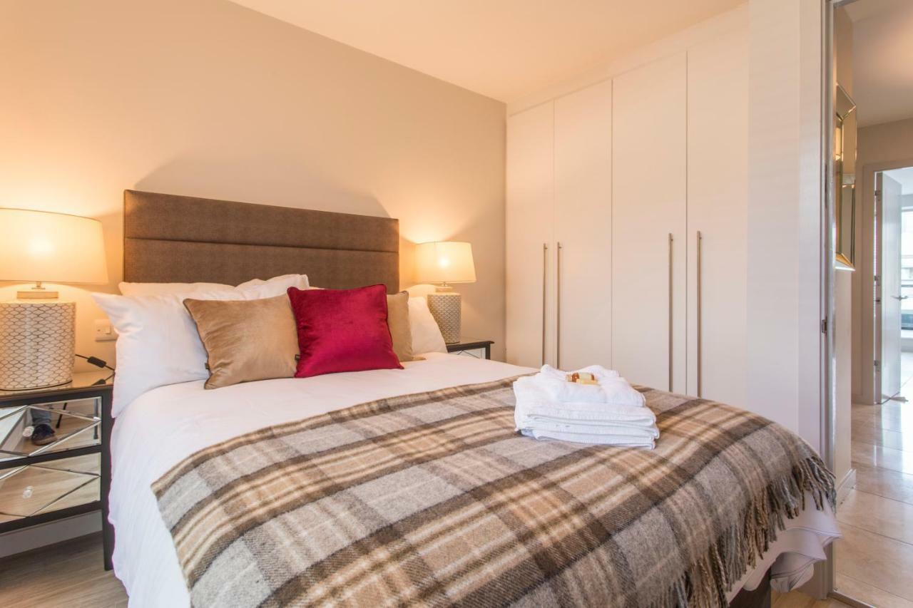The Smithfield Penthouse Suite Dublin Bagian luar foto